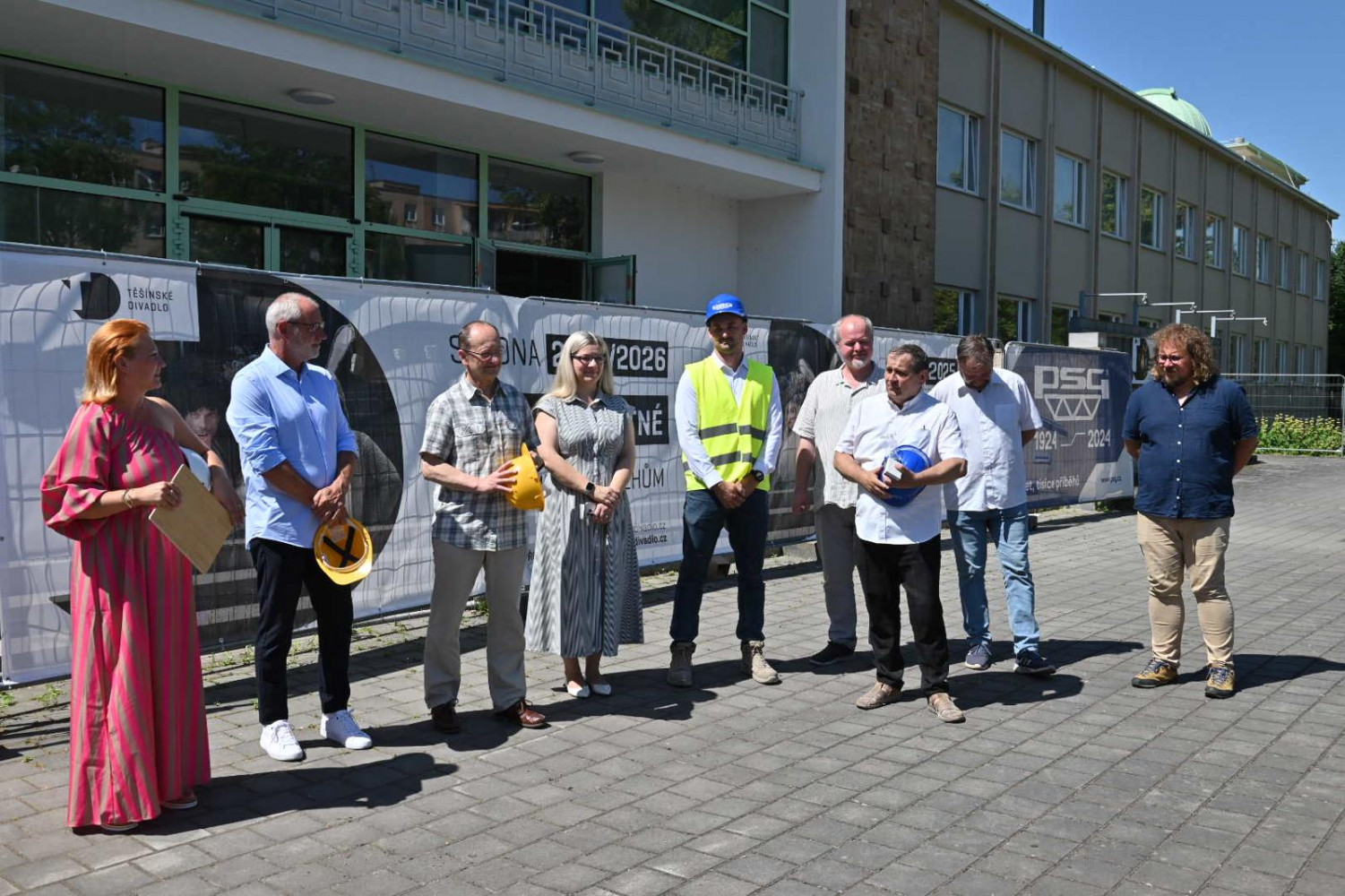 Pierwsza próba akustyczna i pierwsze spojrzenie za kulisy Teatru Cieszyńskiego